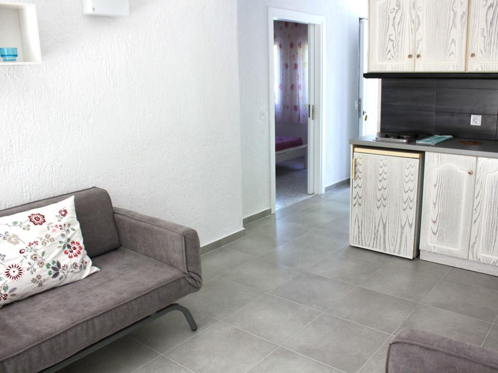 Ostria Aparthotel Agia Paraskevi  Ngoại thất bức ảnh