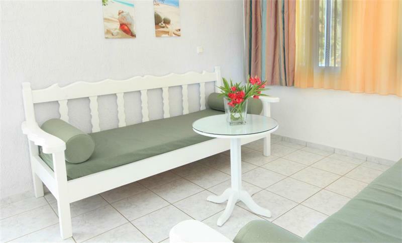 Ostria Aparthotel Agia Paraskevi  Ngoại thất bức ảnh